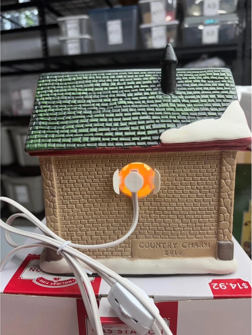 Holiday Time Country Charm Lighted Gas Station Christmas Village House Boxed
